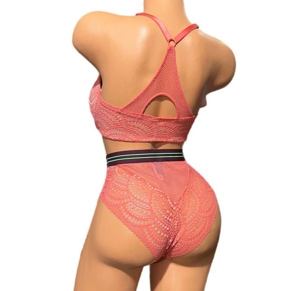 Victorias Secret set Very Sexy Push Up Padded lace bra & High Waist Cheeky panty - Picture 3 of 6